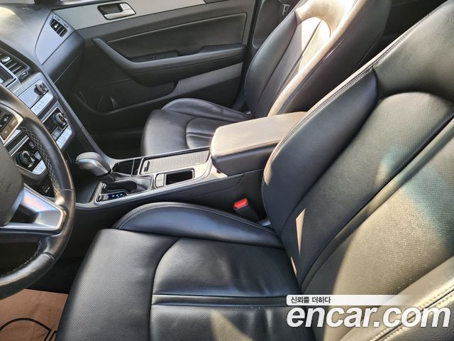 Hyundai Sonata 2018 — photo 17