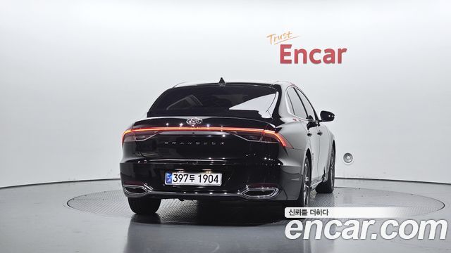 Hyundai Grandeur 2023 — photo 4