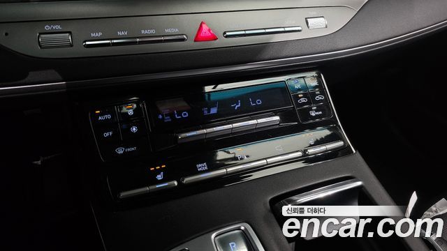 Hyundai Grandeur 2023 — photo 17