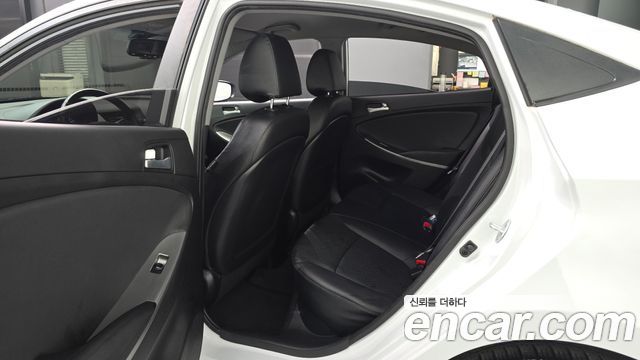 Hyundai Accent 2019 — photo 17