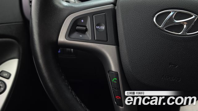 Hyundai Accent 2019 — photo 24