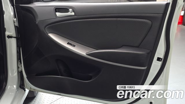 Hyundai Accent 2019 — photo 15