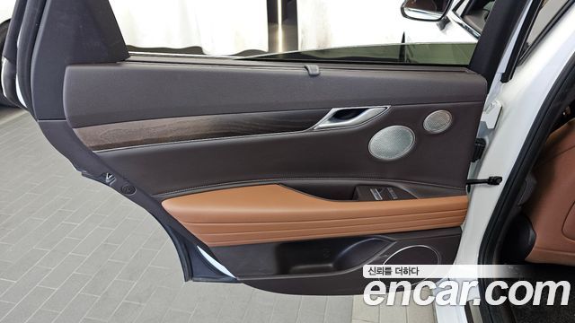 Genesis G80 2021 — photo 15