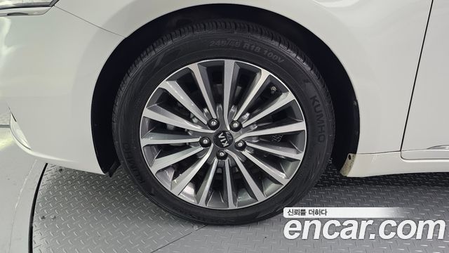 Kia K7 2017 — photo 5