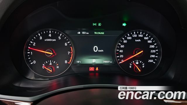 Kia K7 2017 — photo 11