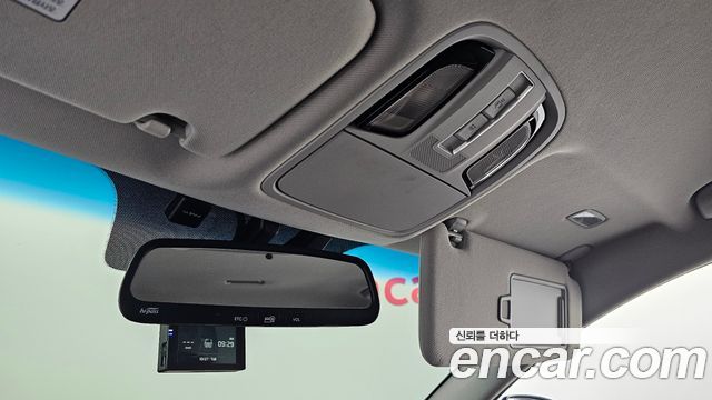 Kia K7 2017 — photo 30