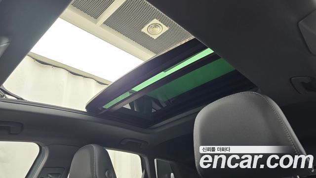 Audi Q4 e-tron 2022 — photo 18