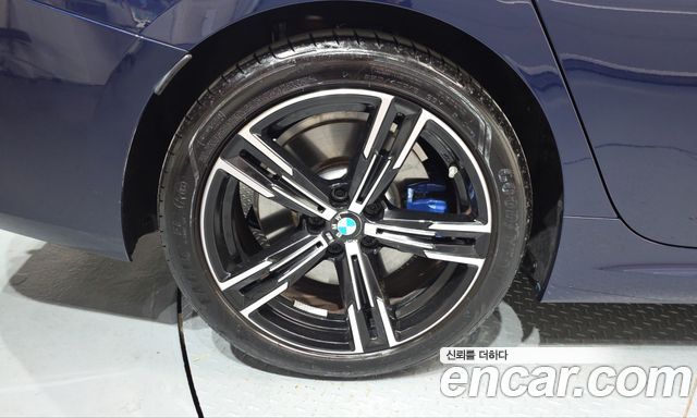 BMW 3-Series 2025 — photo 5