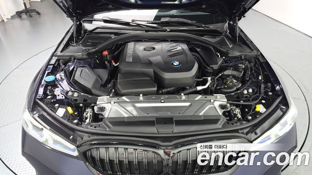 BMW 3-Series 2025 — photo 6