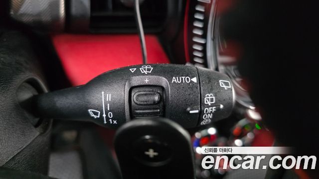 Mini Cooper 2019 — photo 24