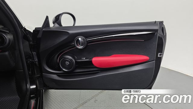 Mini Cooper 2019 — photo 15