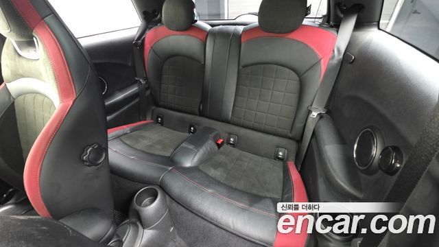 Mini Cooper 2019 — photo 16