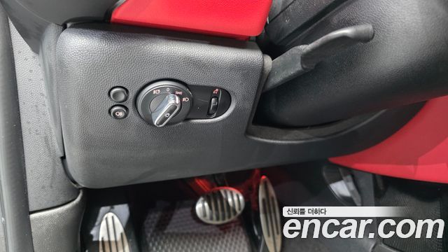 Mini Cooper 2019 — photo 27