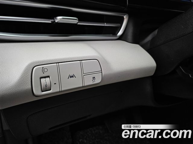 Hyundai AVANTE 2021 — photo 13