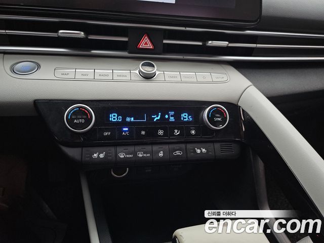 Hyundai AVANTE 2021 — photo 18
