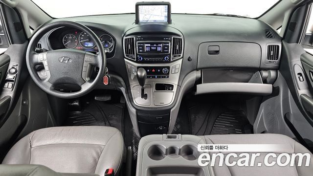 Hyundai Starex 2019 — photo 7