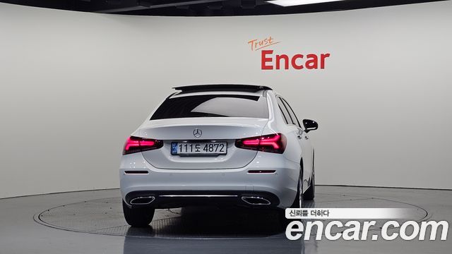 Mercedes-Benz A-Class 2020 — photo 4