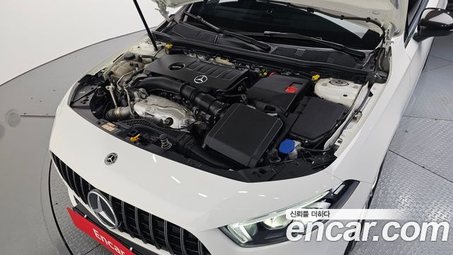 Mercedes-Benz A-Class 2020 — photo 6