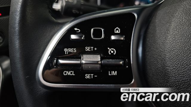 Mercedes-Benz A-Class 2020 — photo 19