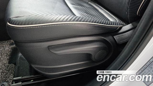 Hyundai Venue 2020 — photo 30