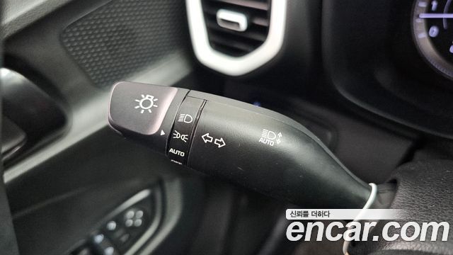 Hyundai Venue 2020 — photo 32