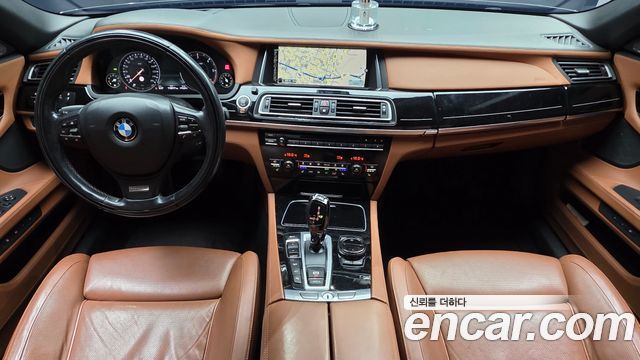 BMW 7-Series 2015 — photo 7