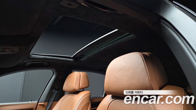 BMW 7-Series 2015 — photo 20