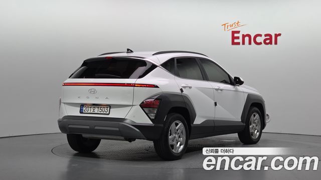 Hyundai Kona 2023 — photo 2