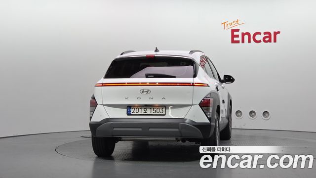 Hyundai Kona 2023 — photo 4