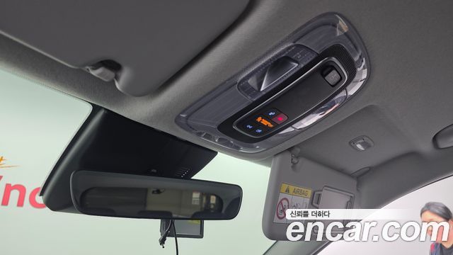 Hyundai Kona 2023 — photo 22
