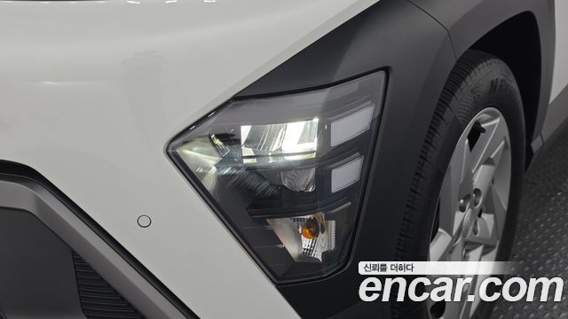 Hyundai Kona 2023 — photo 8