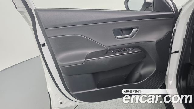 Hyundai Kona 2023 — photo 14