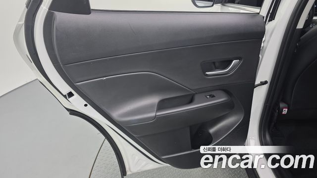 Hyundai Kona 2023 — photo 15