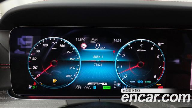Mercedes-Benz AMG GT 2023 — photo 11