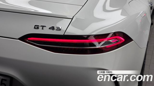 Mercedes-Benz AMG GT 2023 — photo 9