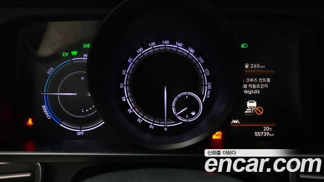 Hyundai AVANTE 2023 — photo 11