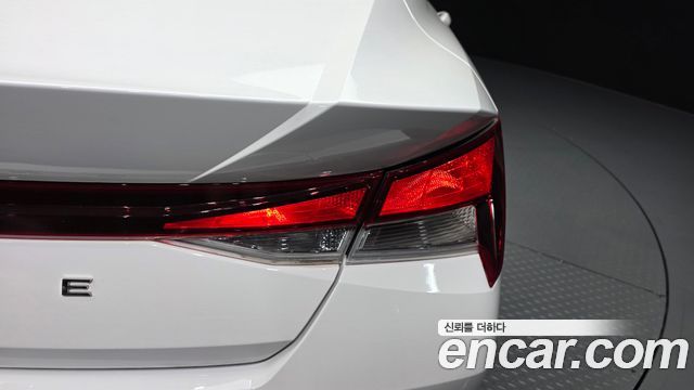 Hyundai AVANTE 2023 — photo 9