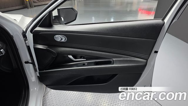 Hyundai AVANTE 2023 — photo 15