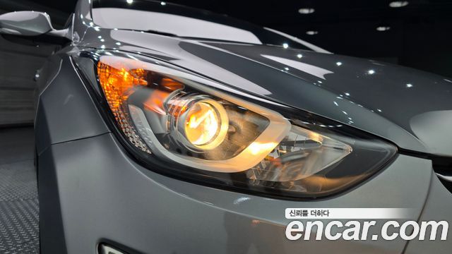 Hyundai AVANTE 2016 — photo 8