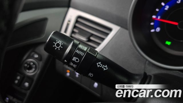 Hyundai AVANTE 2016 — photo 29