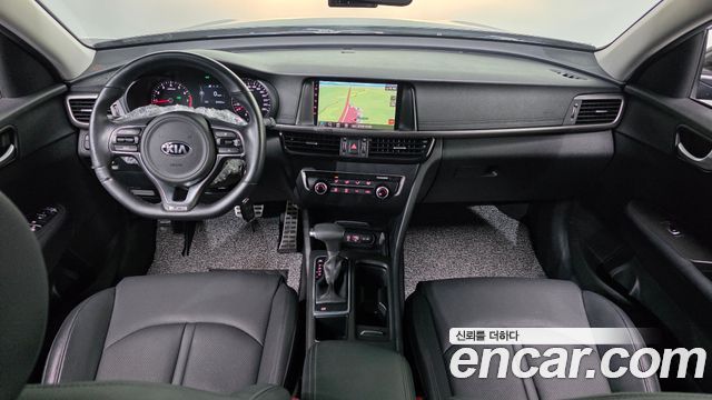 Kia K5 2016 — photo 10