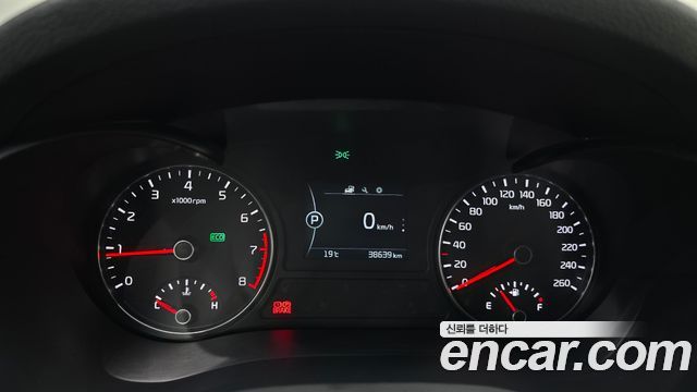 Kia K5 2016 — photo 11