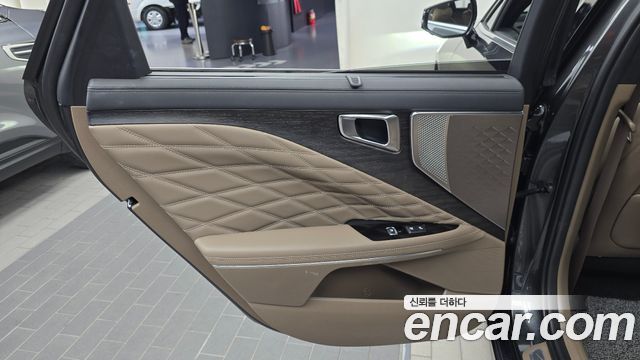 Kia K8 2023 — photo 15