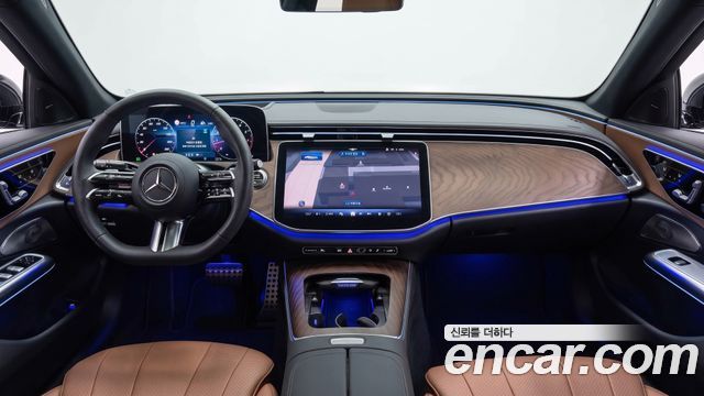 Mercedes-Benz E-Class 2026 — photo 7