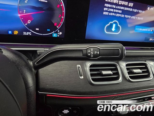 Mercedes-Benz GLE-Class 2026 — photo 9