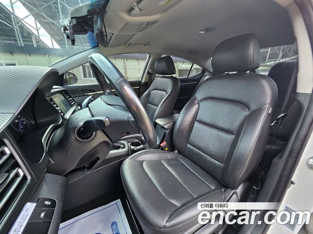 Hyundai AVANTE 2020 — photo 10