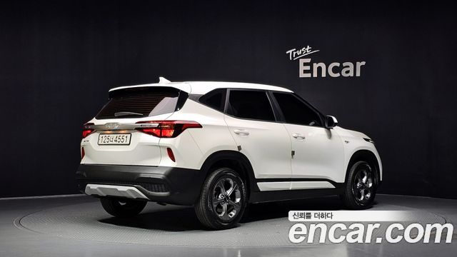 Kia Seltos 2022 — photo 2