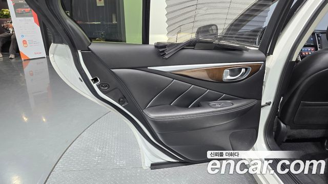 Infiniti Q50 2014 — photo 15