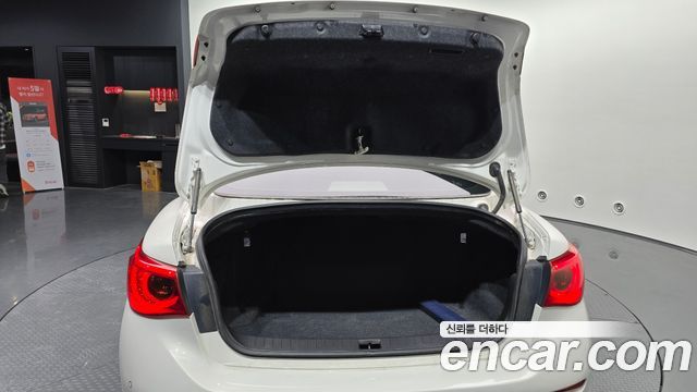 Infiniti Q50 2014 — photo 30