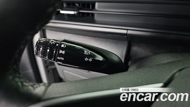 Hyundai Staria 2025 — photo 28